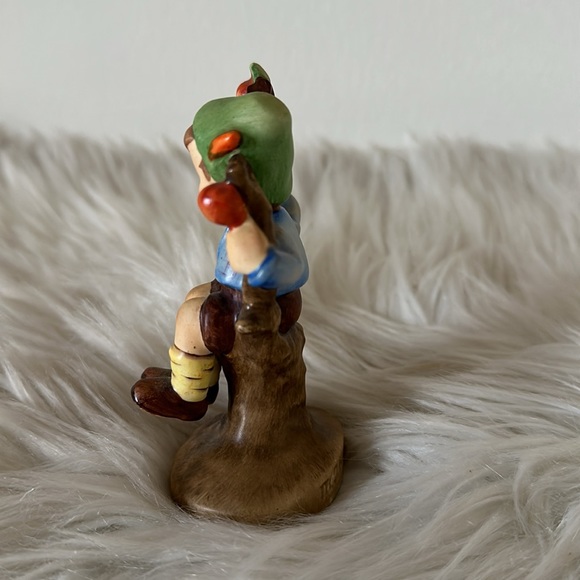 Goebel Hummel | Apple Tree Boy Figurine TMK-2 - Picture 2 of 7
